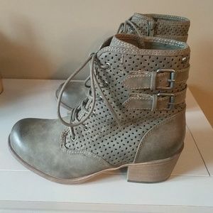 roxy vargas combat boot